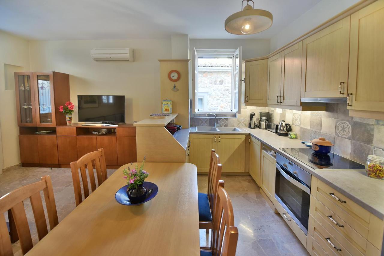 Feel At Home - Family House In Hydra Εξωτερικό φωτογραφία