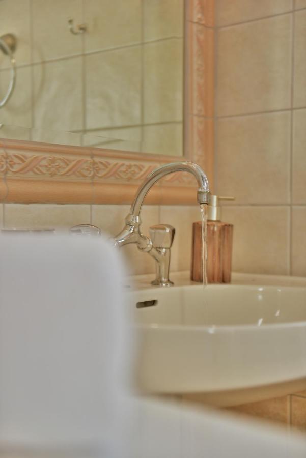 Feel At Home - Family House In Hydra Εξωτερικό φωτογραφία